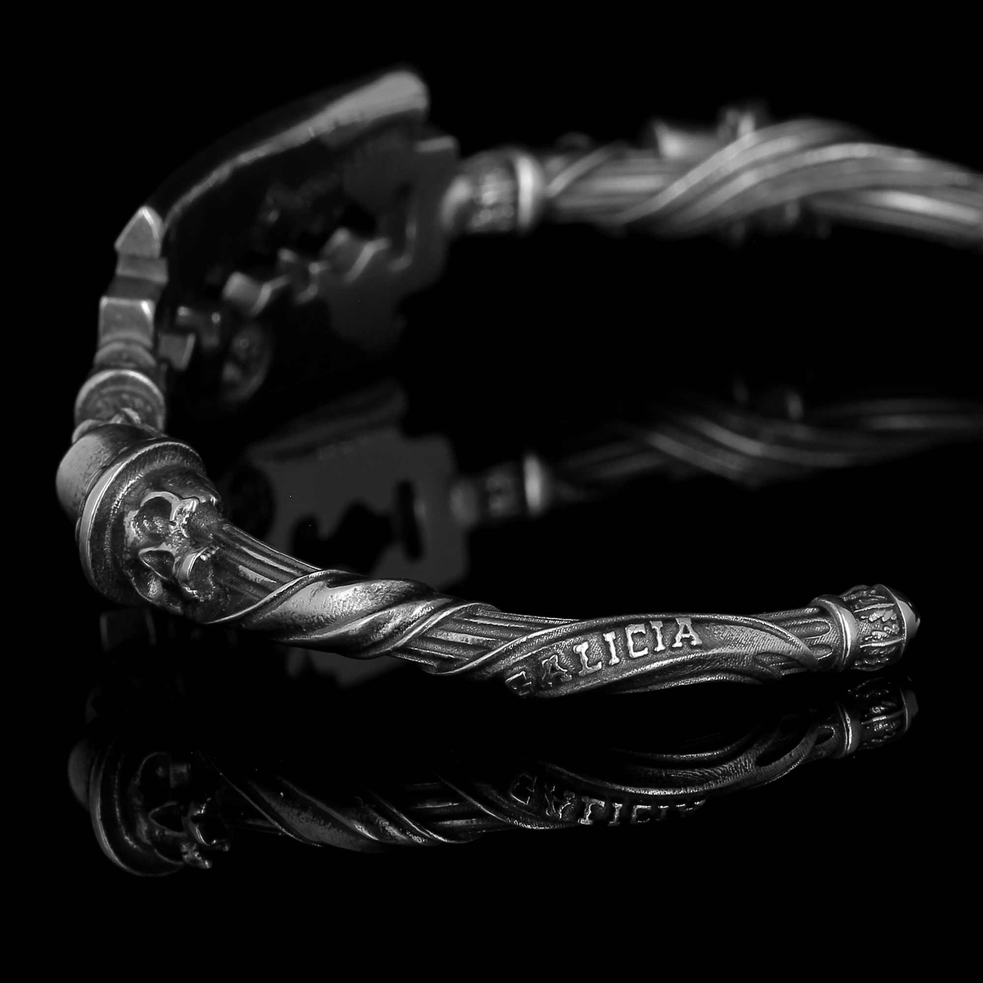 Mad Hatter 925 Sterling Silber Armreif | Blade Hats X Flibustier Limitierte Auflage