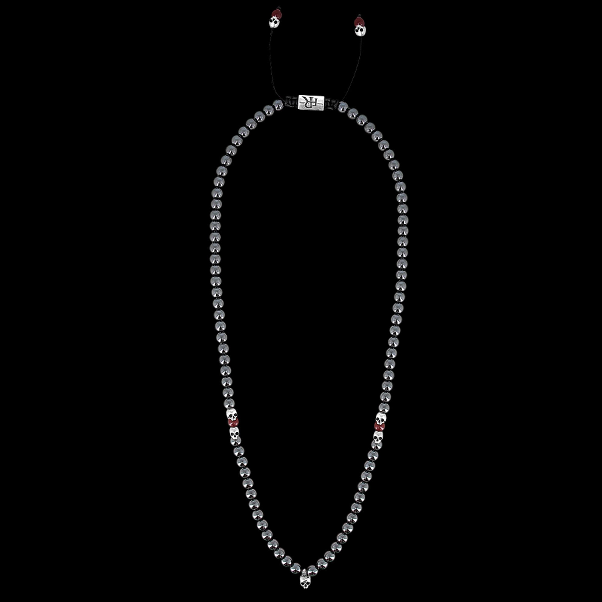 Le Joly - Halskette aus Halbedelsteinen und silbernen Totenköpfen