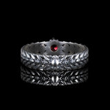 Sombre Couronne | Bague en argent et Rubis