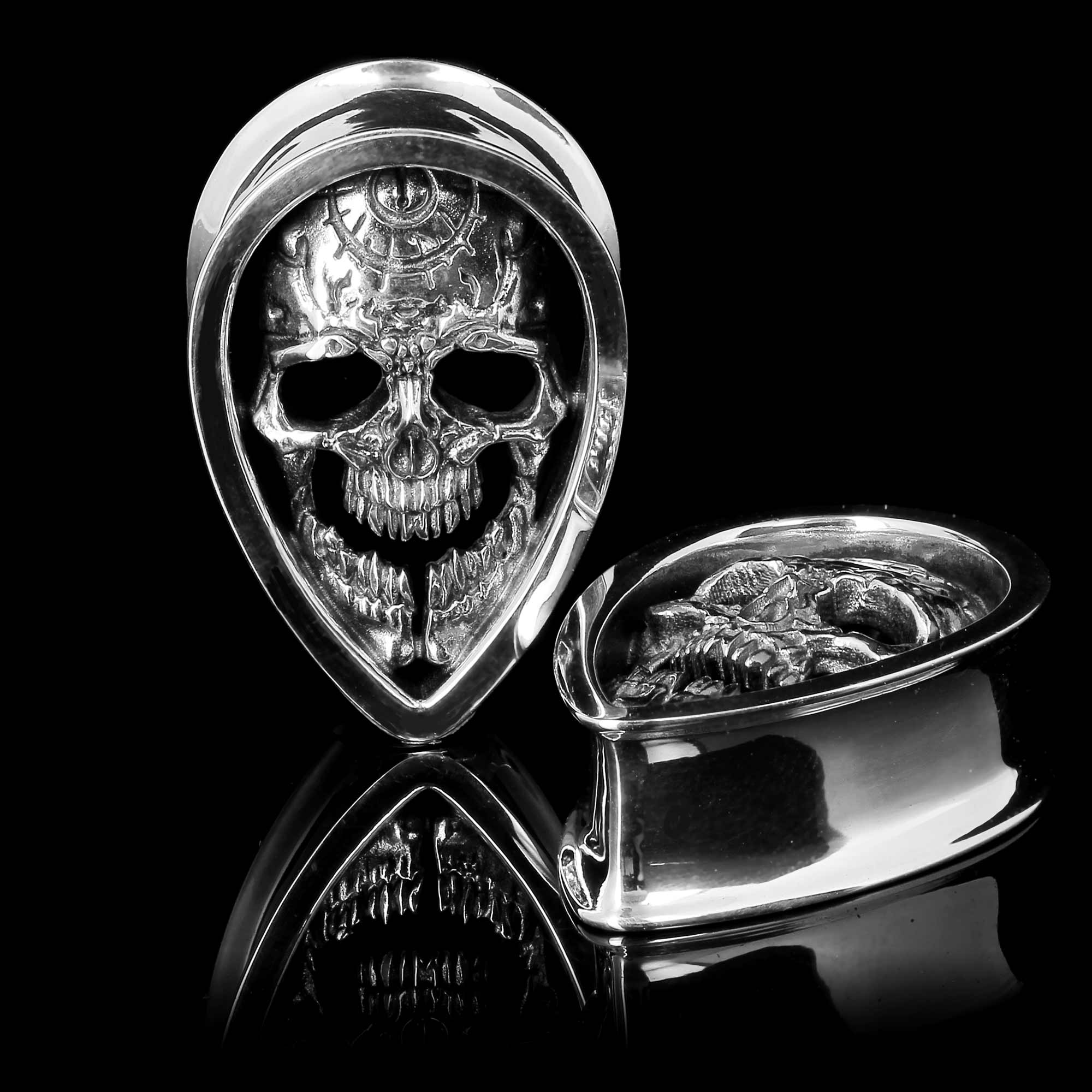 Tunnel crâne reliquaire en argent 925 | Maison des Tanneurs x Flibustier Paris (ed limitée)